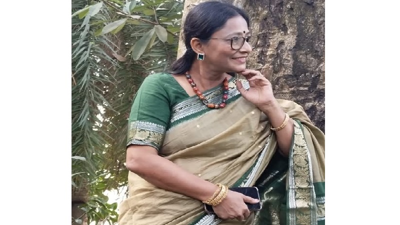 সো নি য়া  হ ক 